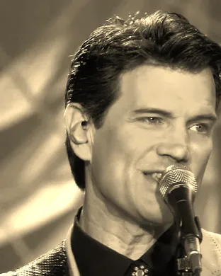 Chris Isaak Phoenix