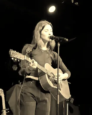 Gracie Abrams Glendale