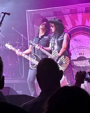 Warrant Phoenix
